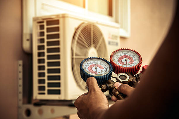 Professional Hvac technician working in Melba, ID